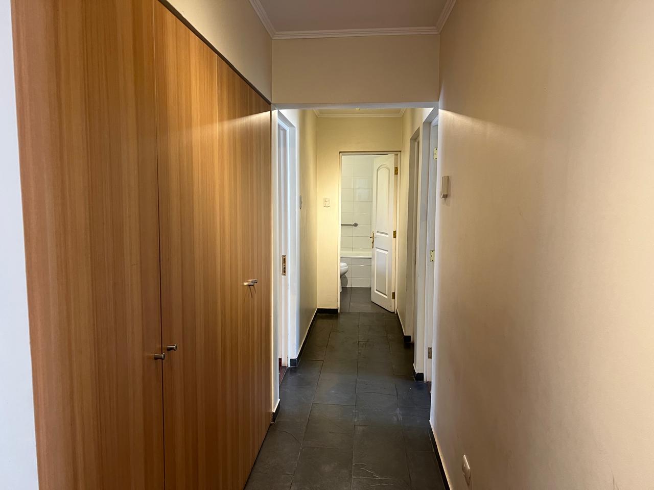 CONDOMINIO LAS ACACIAS - AMPLIA CASA.-